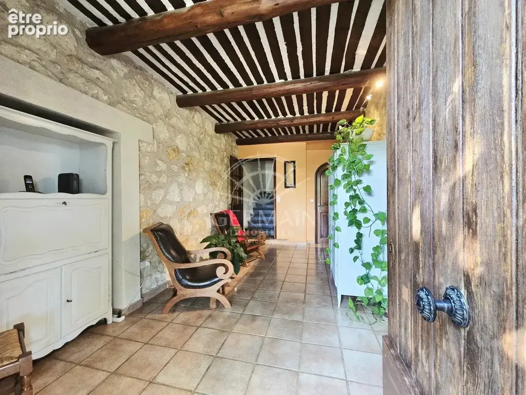 Mas en campagne avec dépendances et hangar agricole de 350 m² - terrain 3,5 hectares - Cavaillon - photo 4