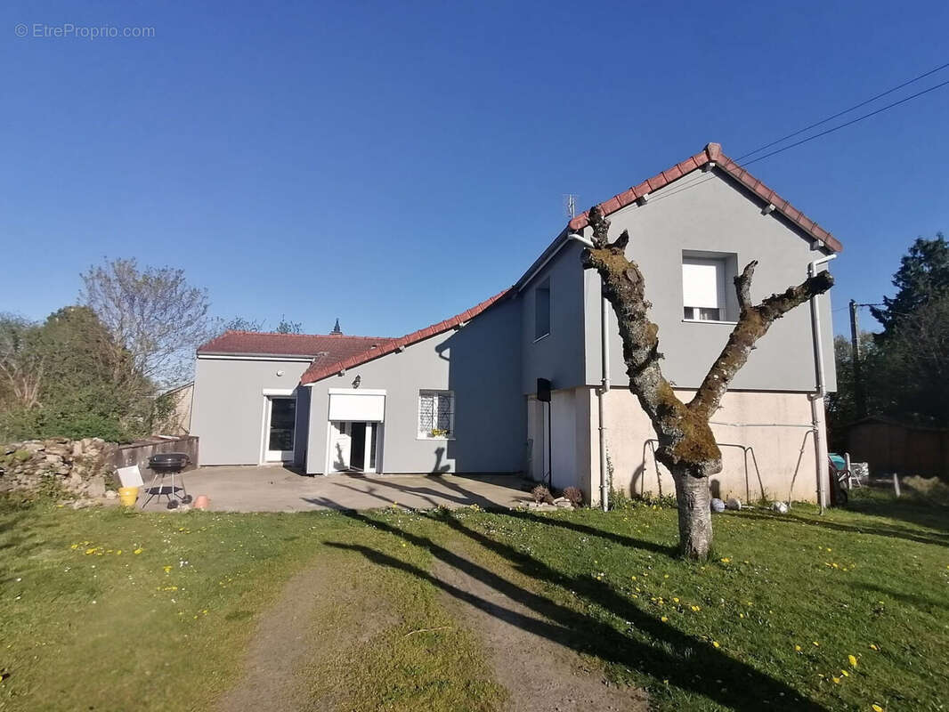 Maison à LA SOUTERRAINE