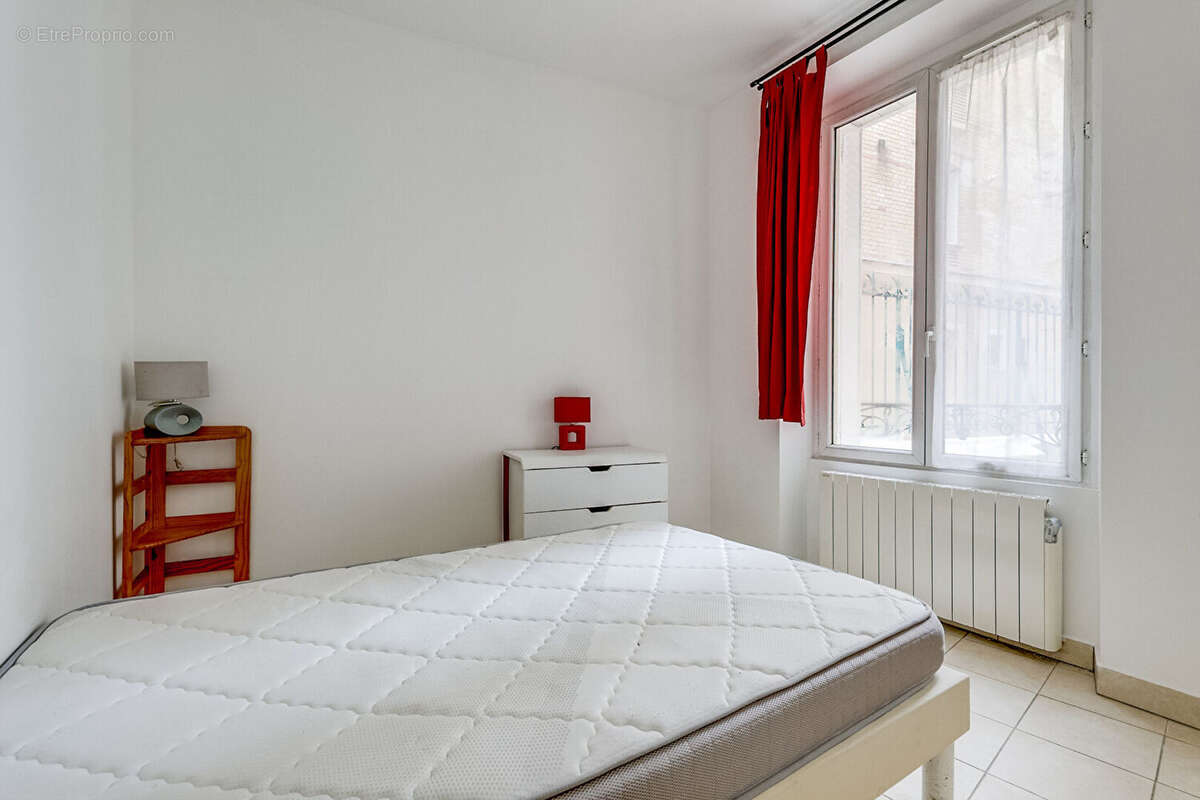 Appartement à PARIS-14E