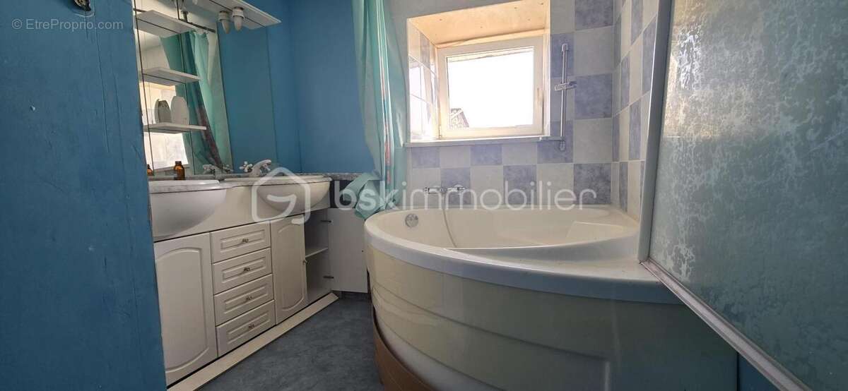 Maison à SAINT-MARTIN-DE-SANZAY