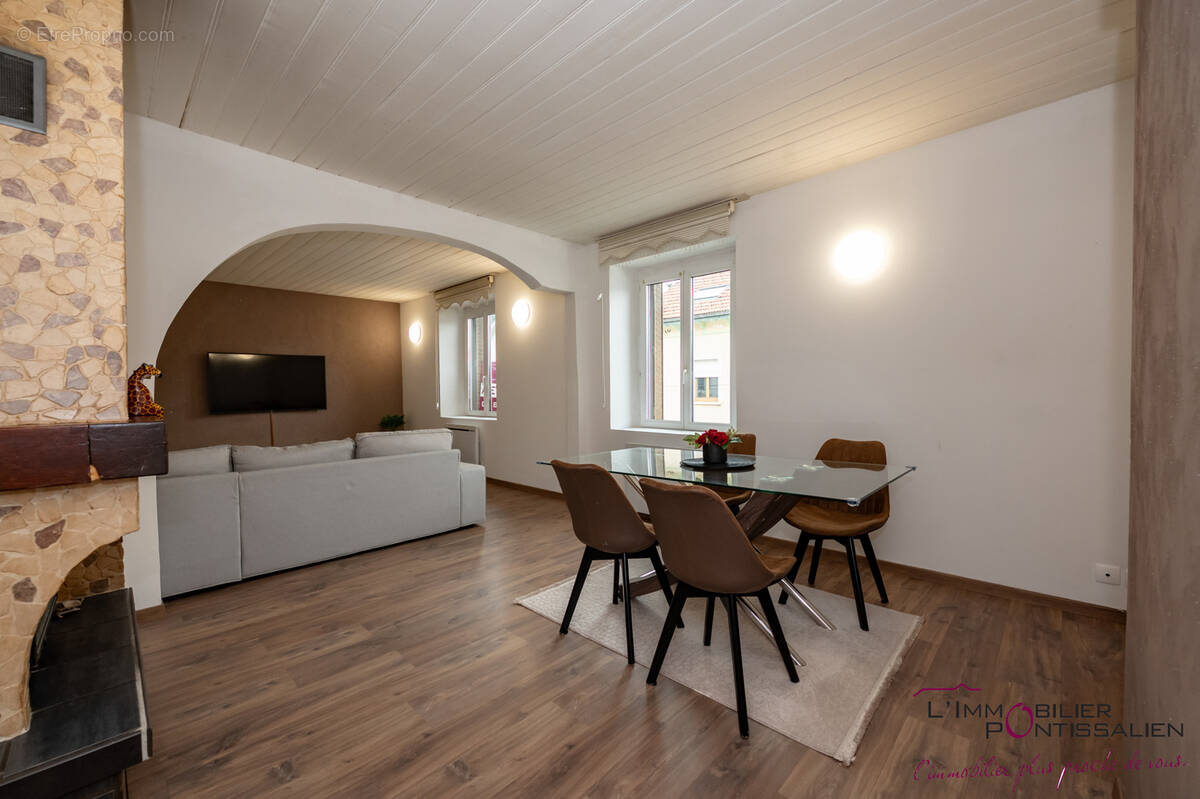 Appartement à PONTARLIER