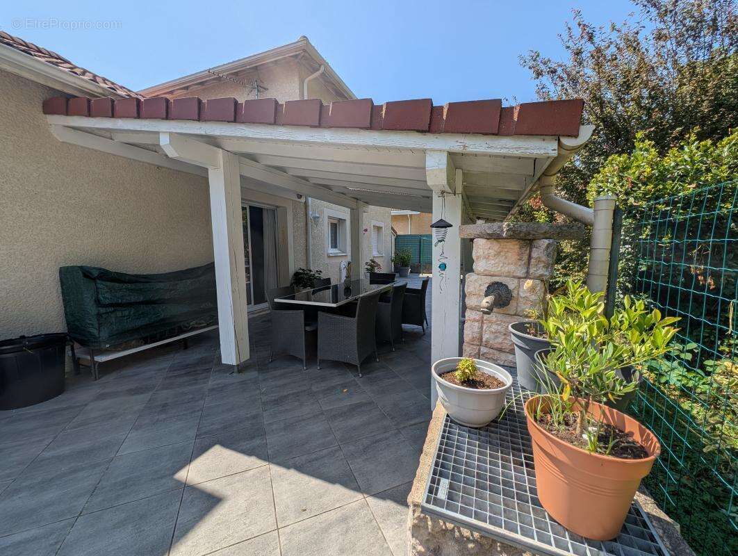 Maison à FONTANIL-CORNILLON