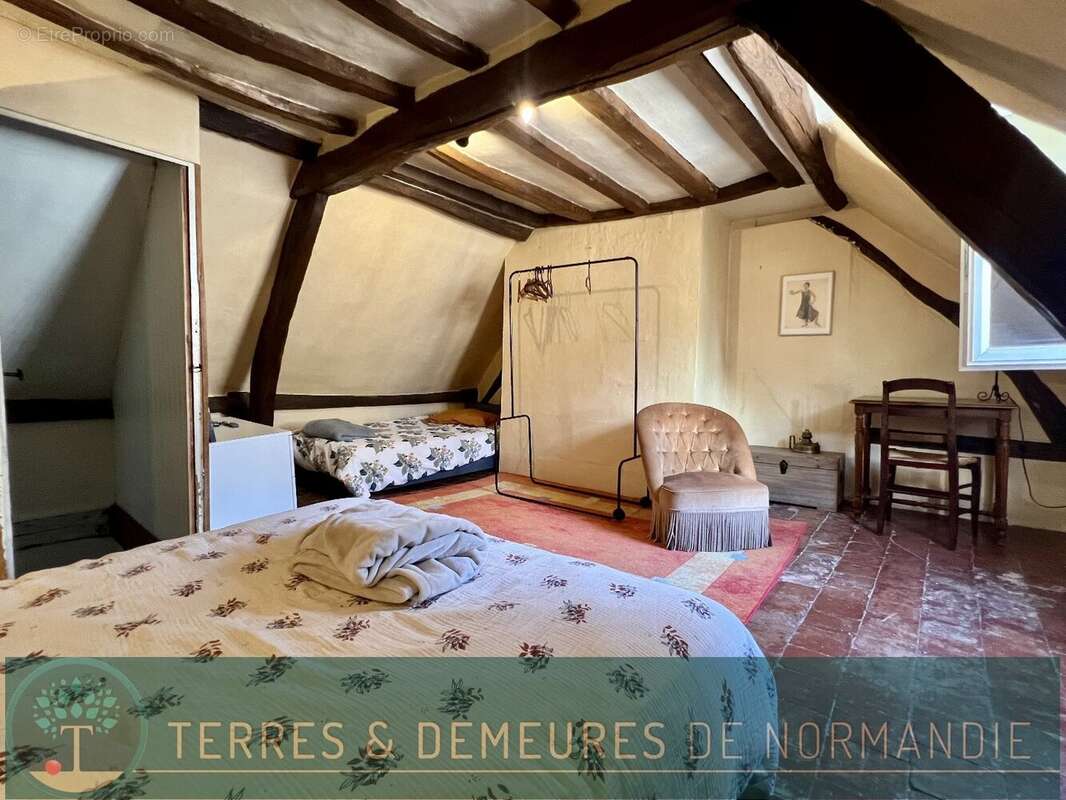 Maison à CORMEILLES
