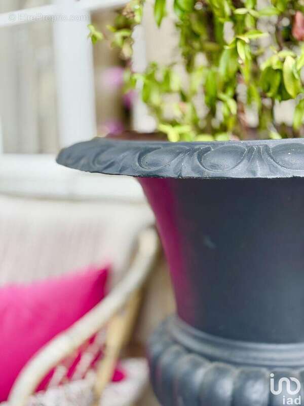 Photo 2 - Commerce à CHANTILLY