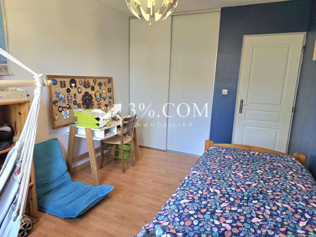 Maison à CHATEAUNEUF-SUR-ISERE