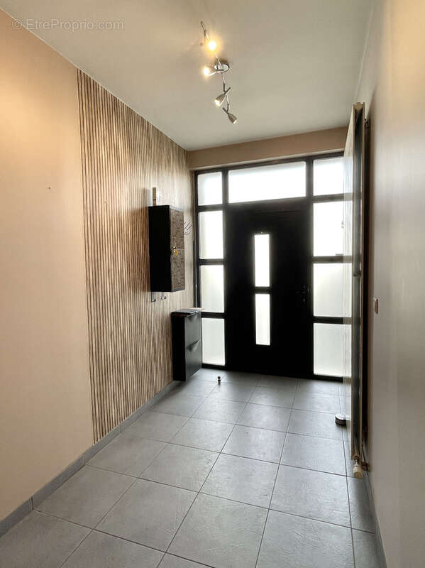 Maison à SAINT-QUENTIN