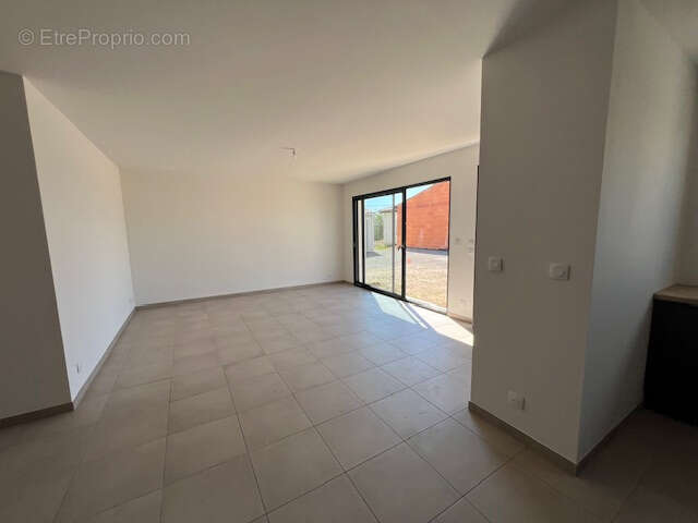 Maison à BIZE-MINERVOIS