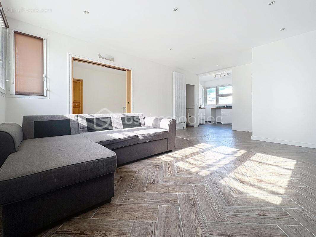 Appartement à NANTERRE