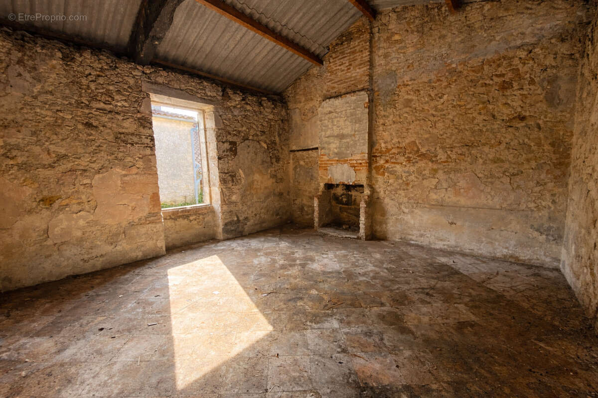 Maison à PREIGNAC