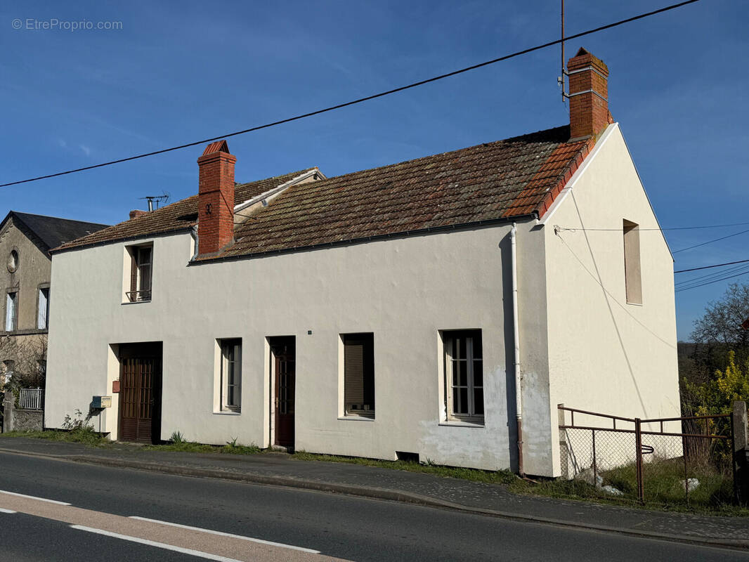 Maison à CHAMPILLET