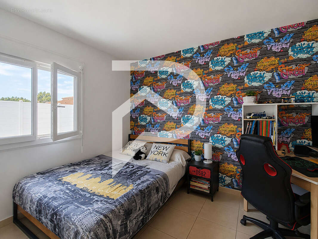 Maison à vendre Donzère 4 pièce(s) 120 m2 - photo 5