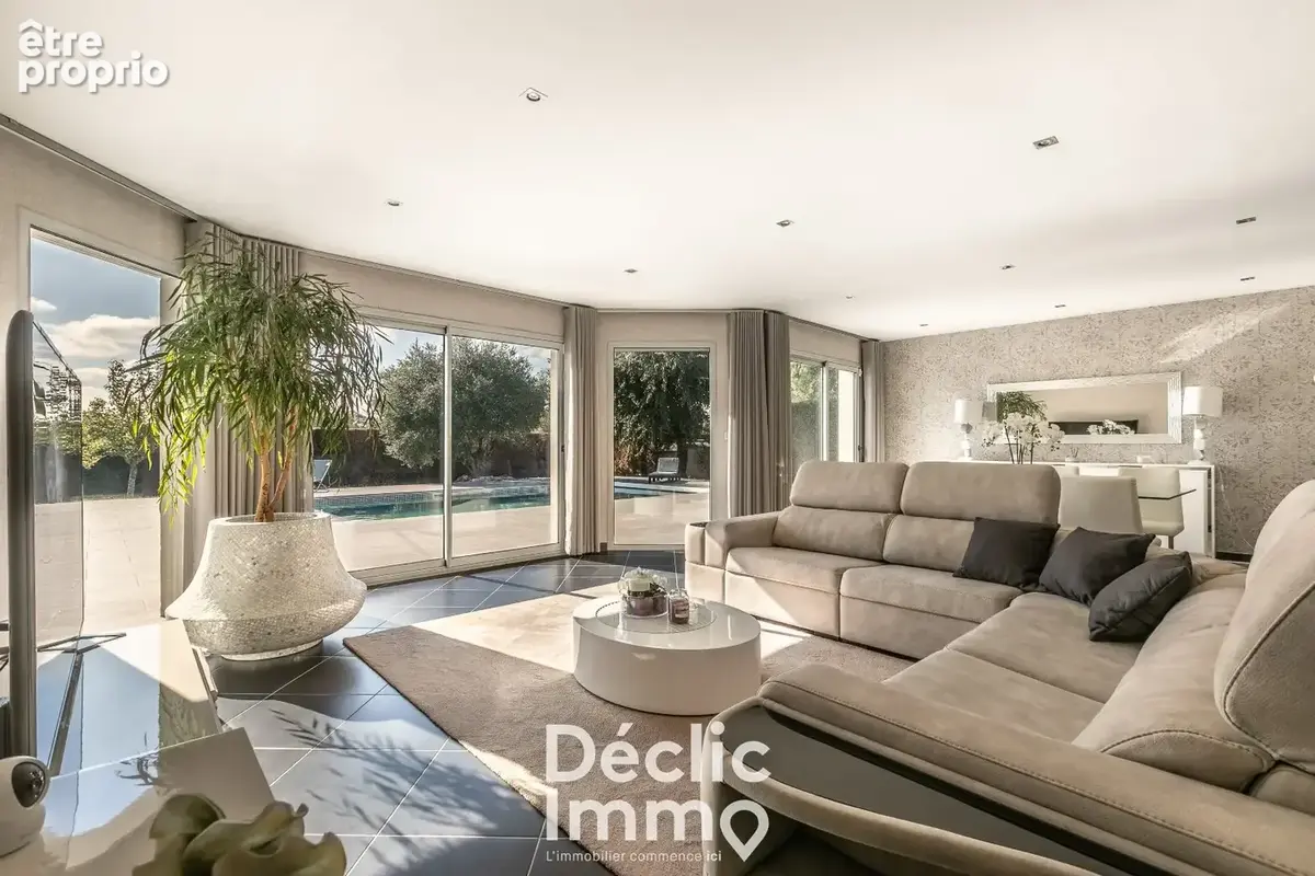 Maison contemporaine de plain-pied de 166 m² avec piscine, sur un terrain paysager de 1 500 m² à 15 min de Bordeaux - photo 4