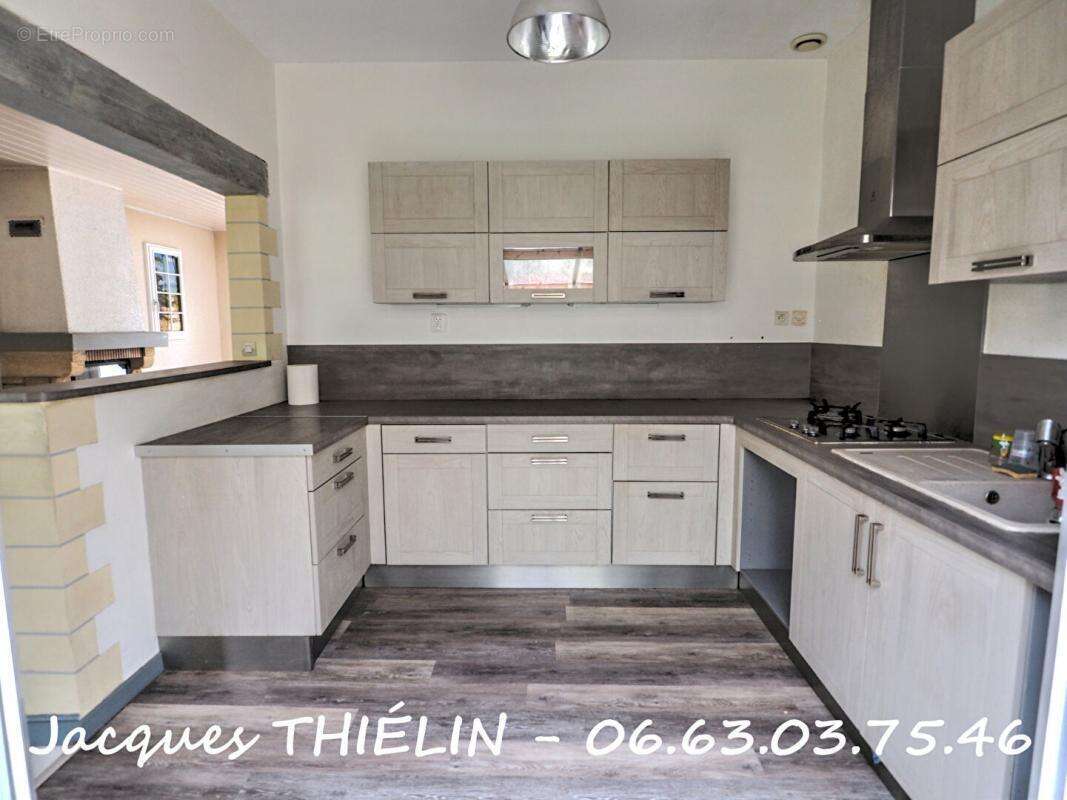 Maison à LONGUE-JUMELLES