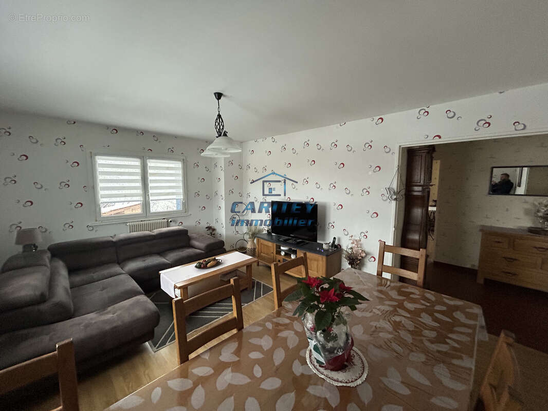 Maison à MAGNY-VERNOIS