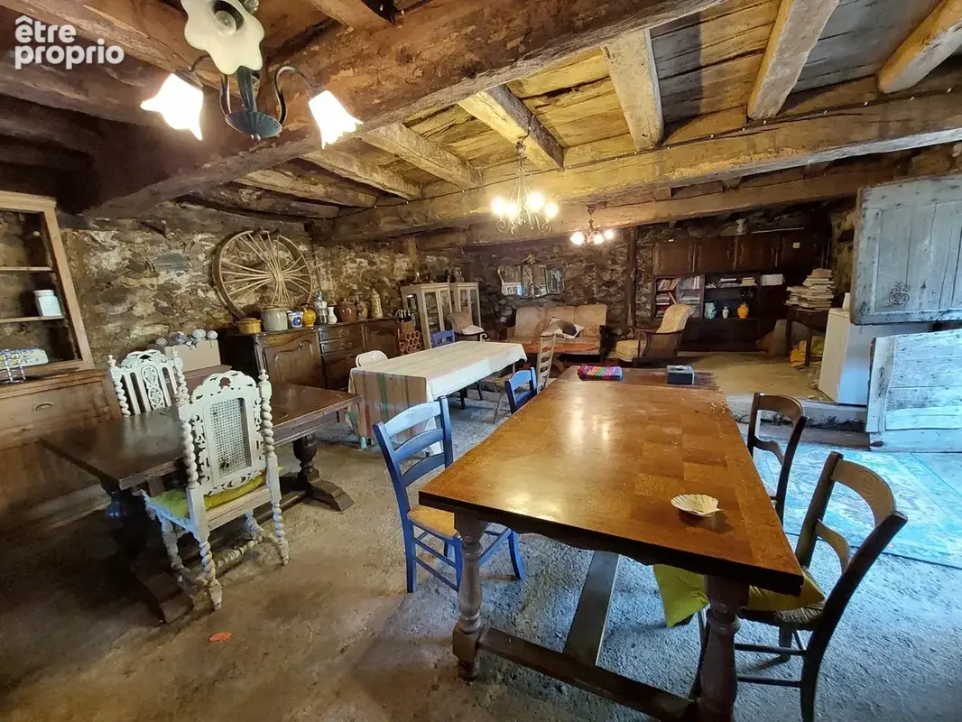 Corps de ferme avec presque un hectare de terrain et du potentiel - photo 16