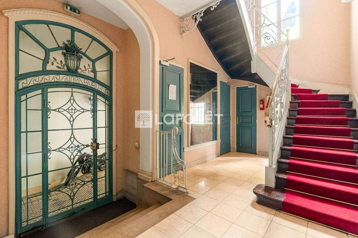 Dernier etage - calme - lumineux - refait a neuf - photo 17