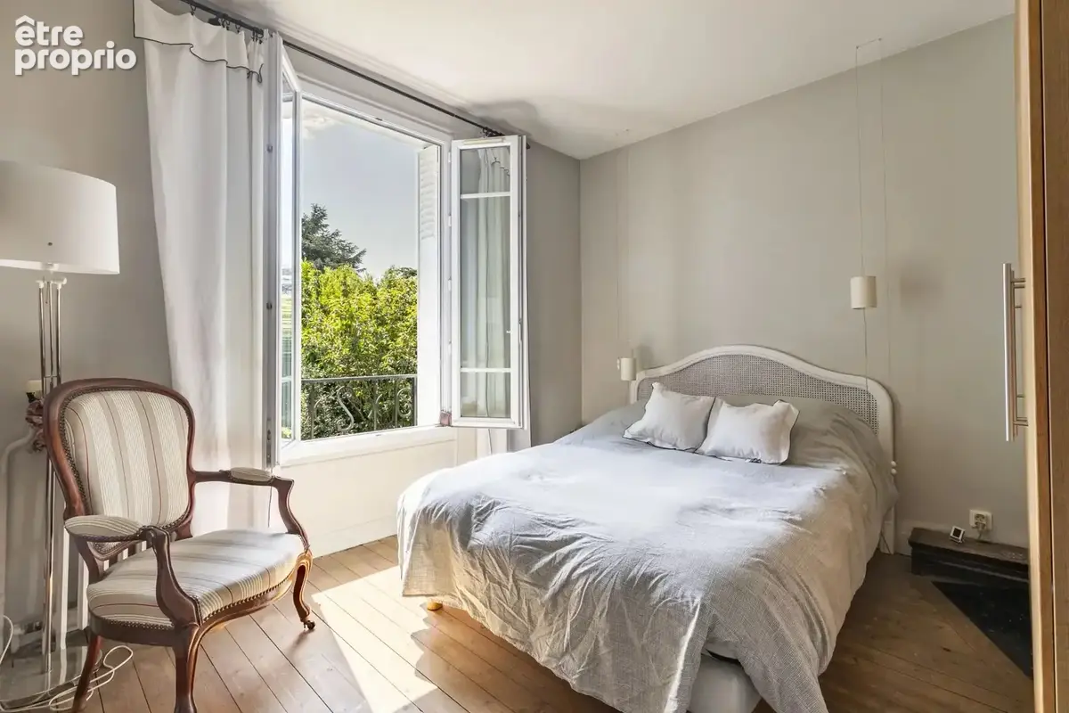 CHAVILLE -  Parc FOURCHON - Belle Meulière sur Terrain 494m² - photo 13