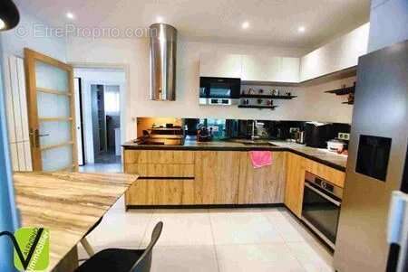 Maison - 147m ² - photo 6