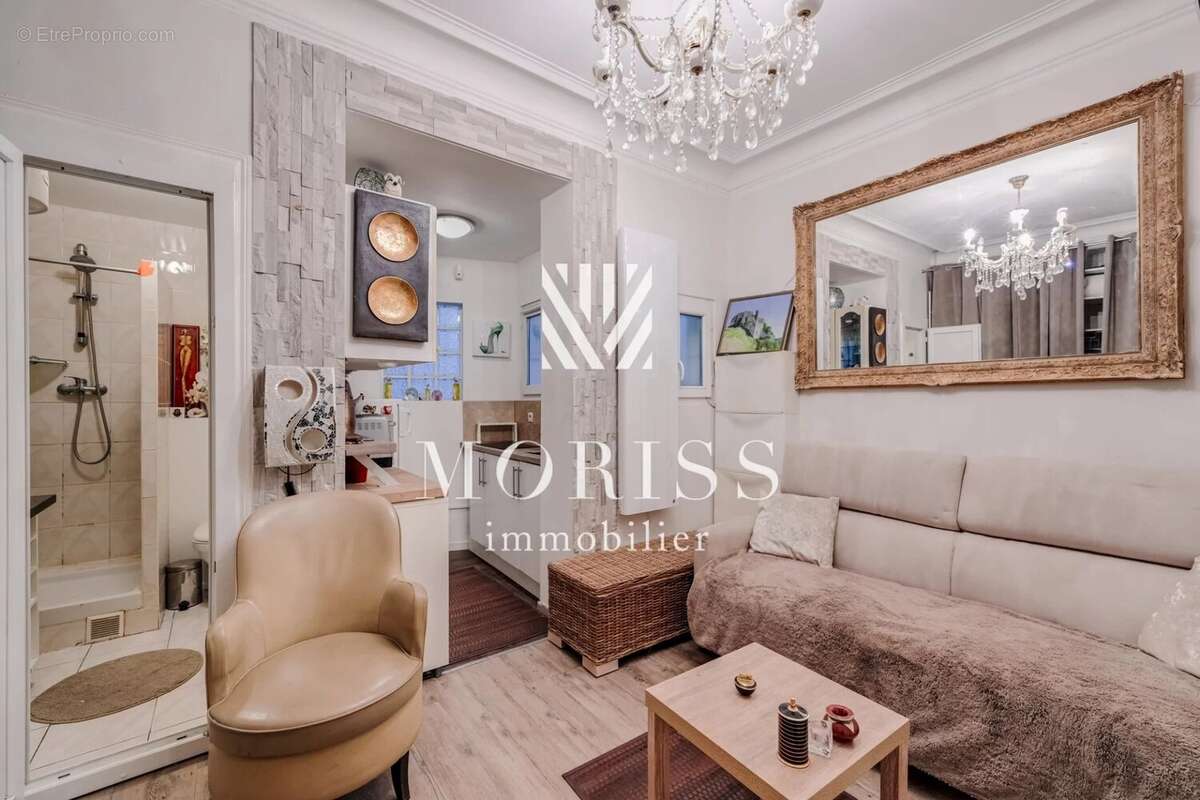Appartement à PARIS-17E