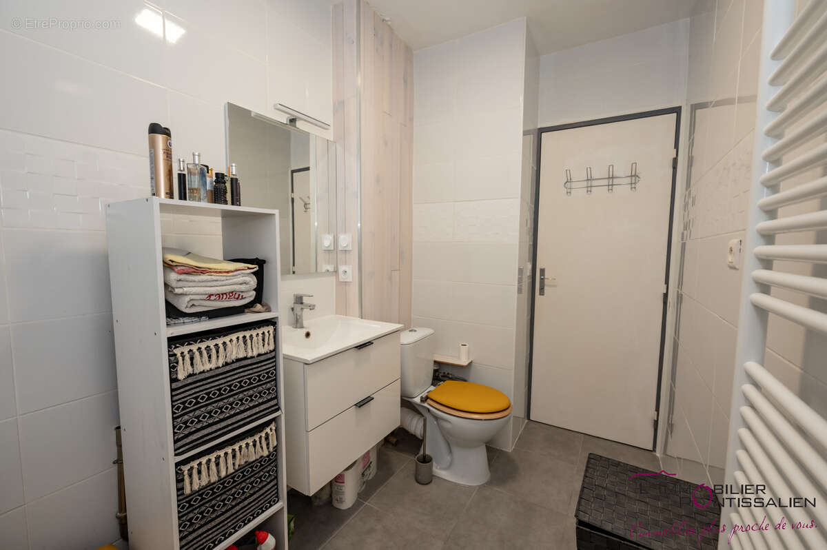 Pontarlier - appartement t2 - balcon - ascenseur - photo 12
