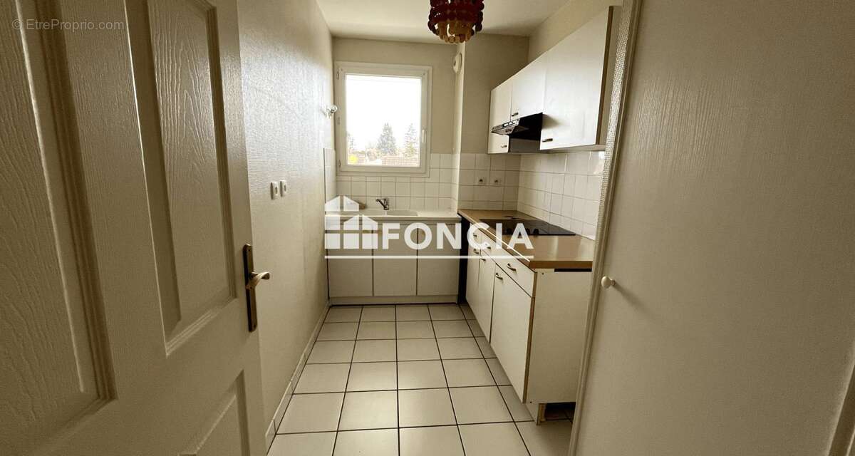 Appartement à SAINT-JEAN-DE-LA-RUELLE