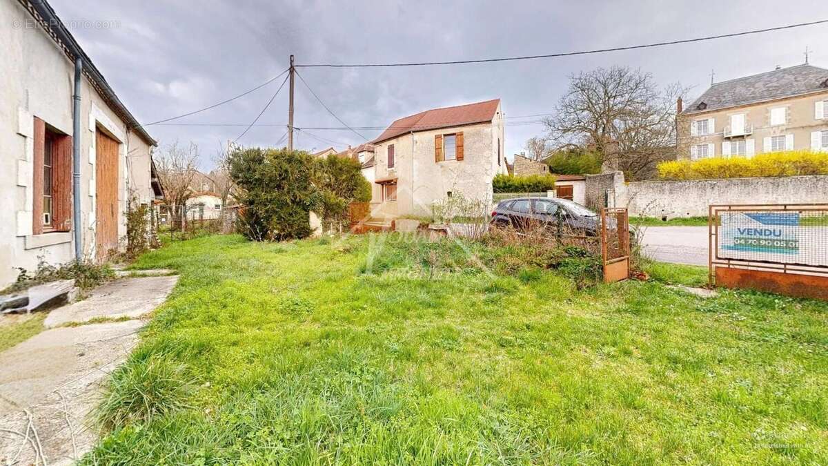 Maison à USSEL-D'ALLIER
