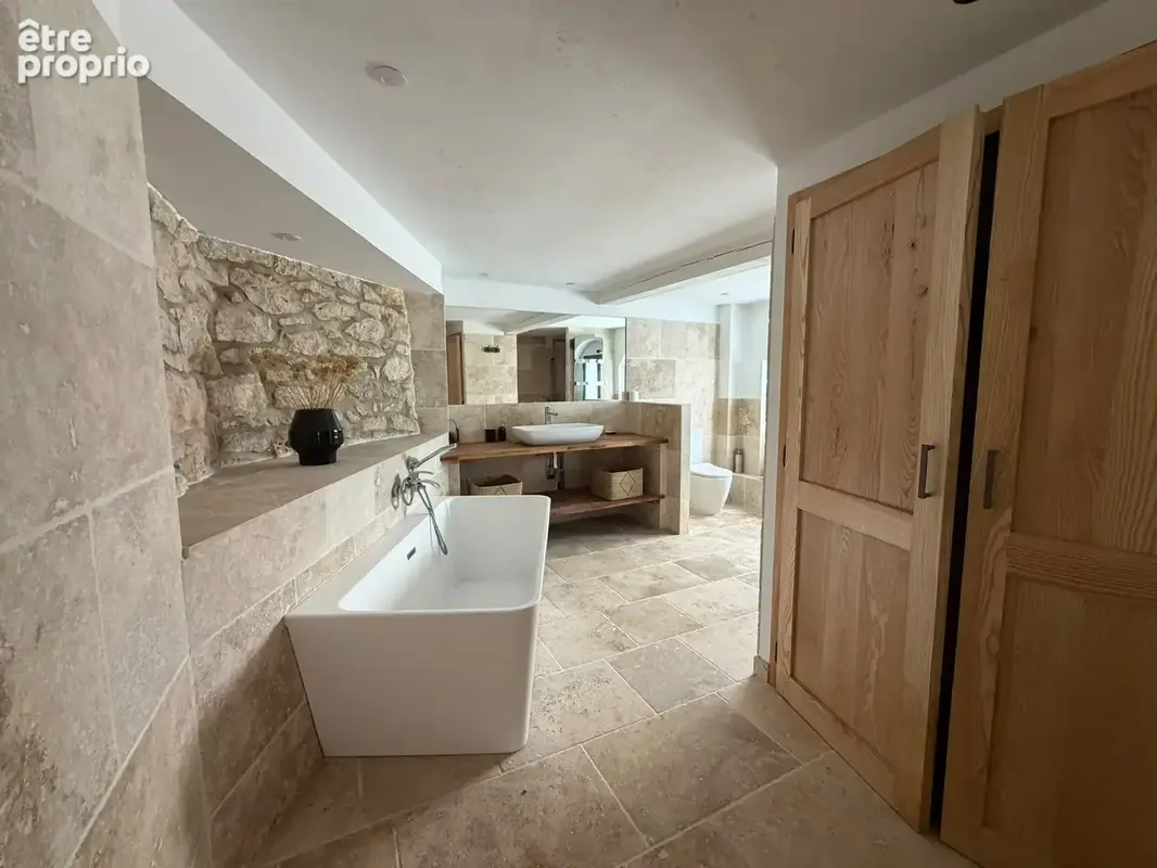 Très bel ensemble immobilier avec potentiel locatif, sur 12 ha - photo 26