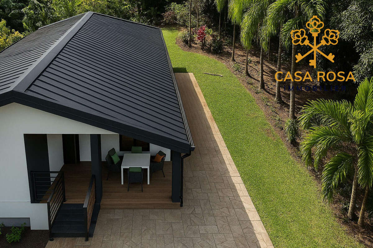 Projet 3D signé CASA ROSA IMMO - Maison à SAINT-JOSEPH