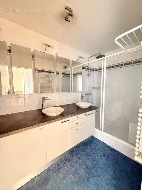 Appartement à SAINT-DENIS