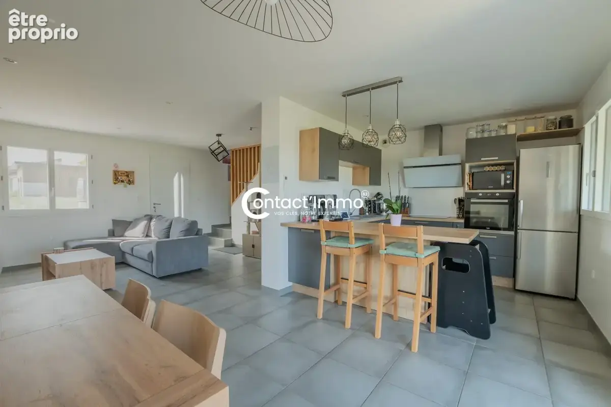 Maison 4 pièces 92 m² à vendre à Les Martres-D'artiere (63430) - photo 7