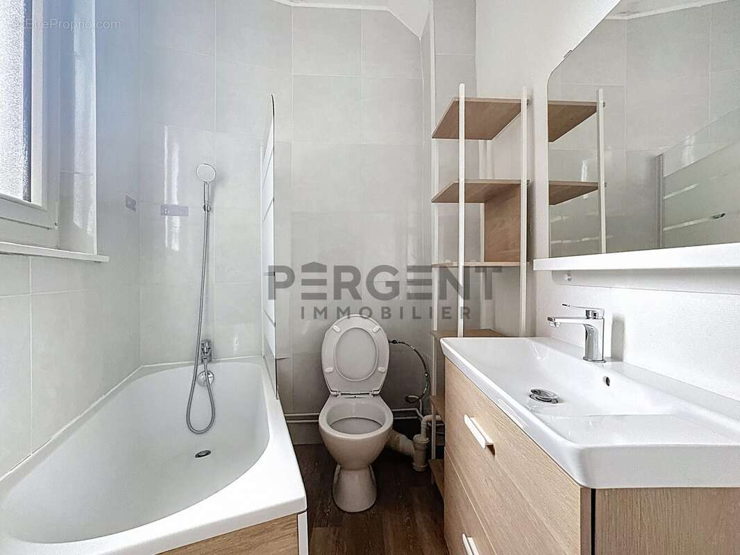 Appartement 167 m² à Charleville-Mezieres  - photo 8