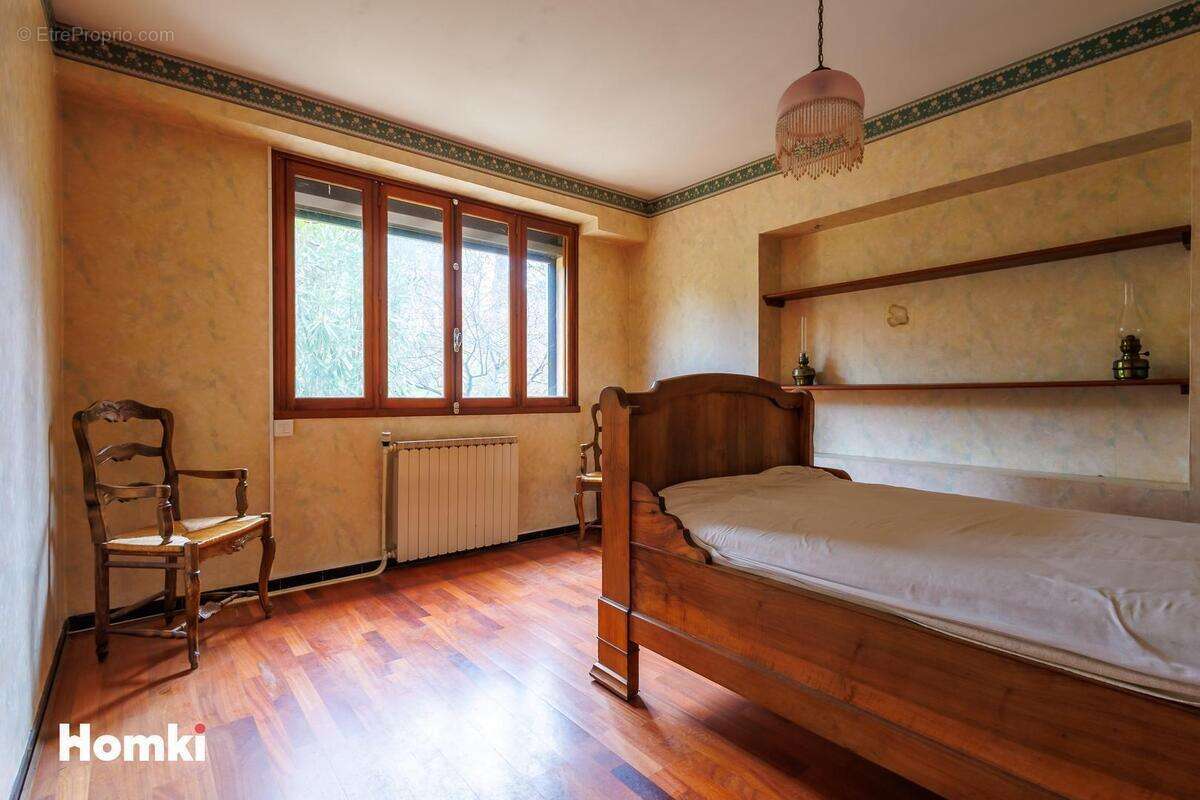 Maison à BAGNOLS-SUR-CEZE