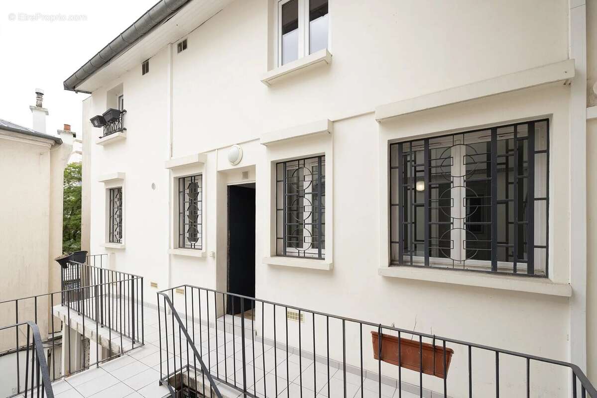 Appartement à PARIS-11E