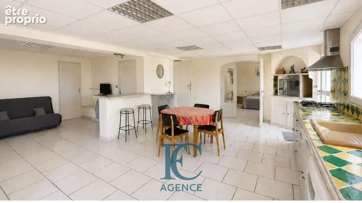 Maison de plain pied de 200 m2 - photo 10