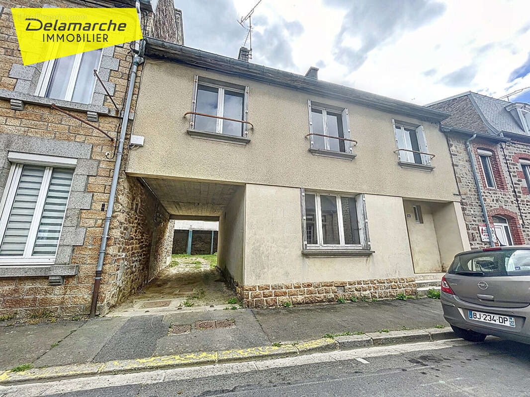 Maison à LA HAYE-PESNEL