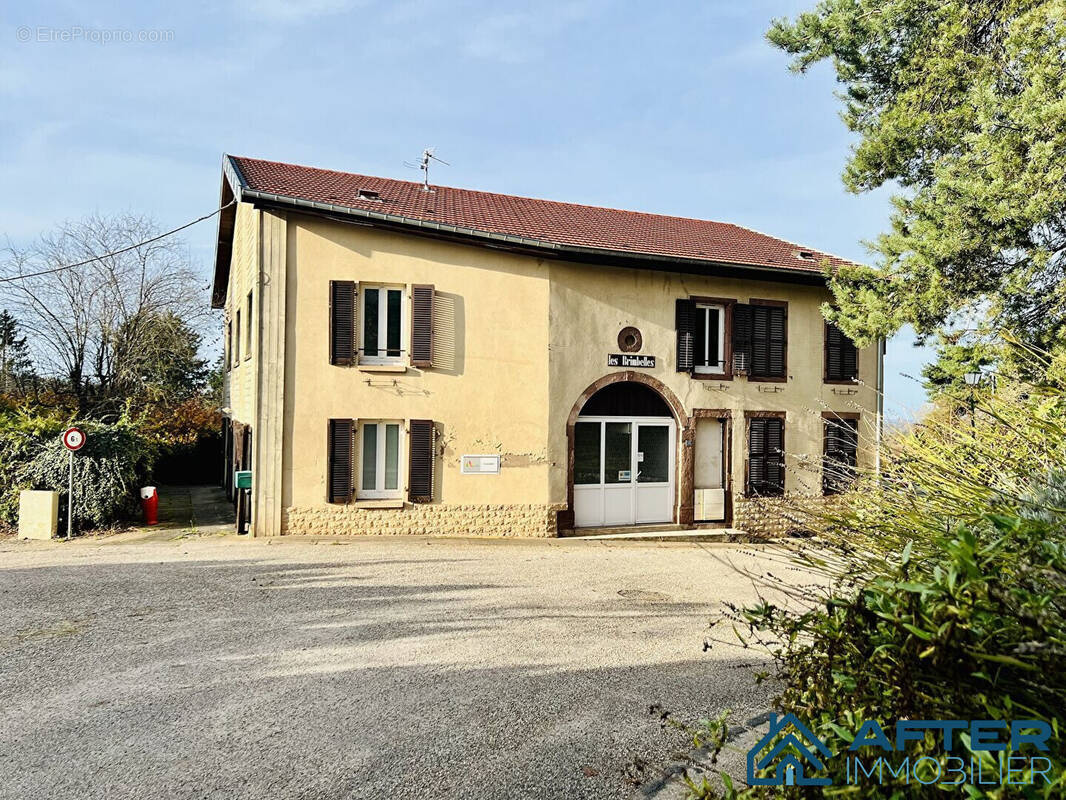 Appartement à ANGOMONT