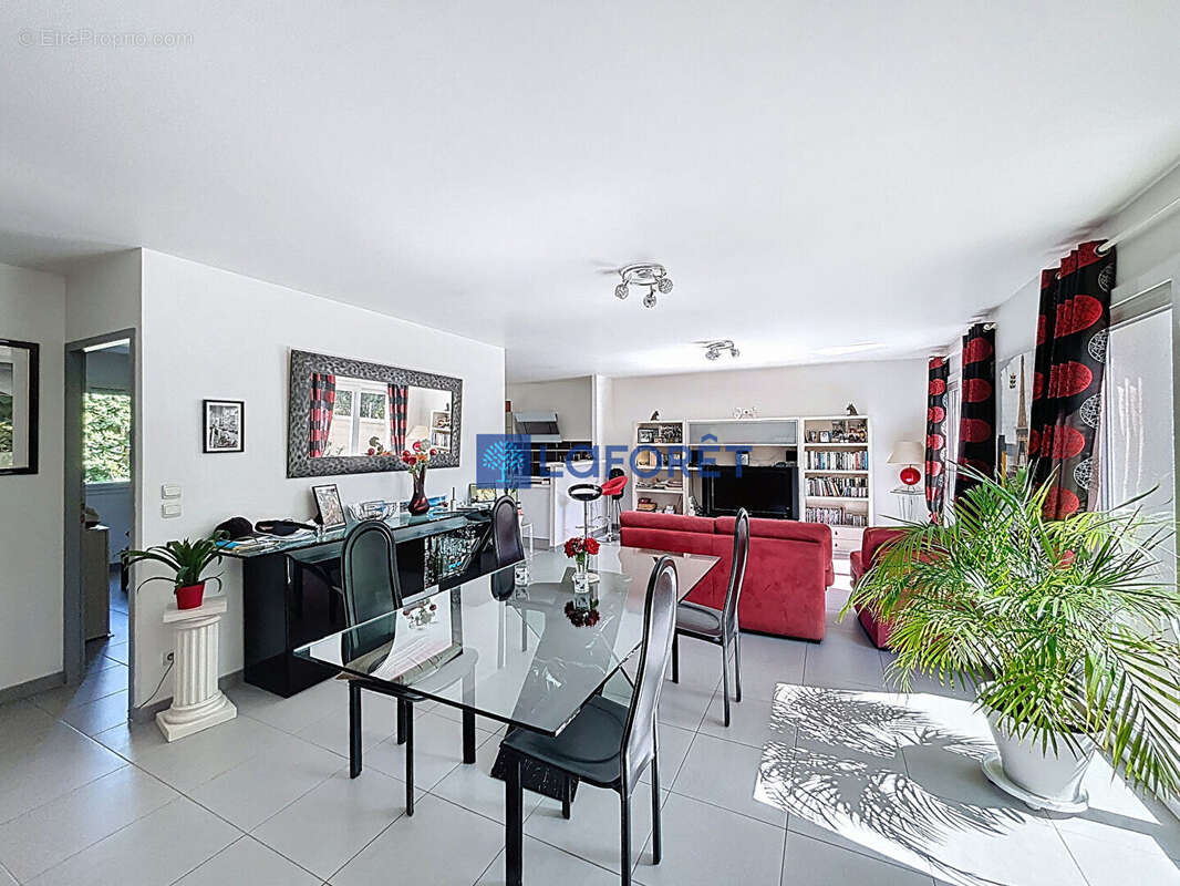 Maison à SAVIGNY-SUR-ORGE