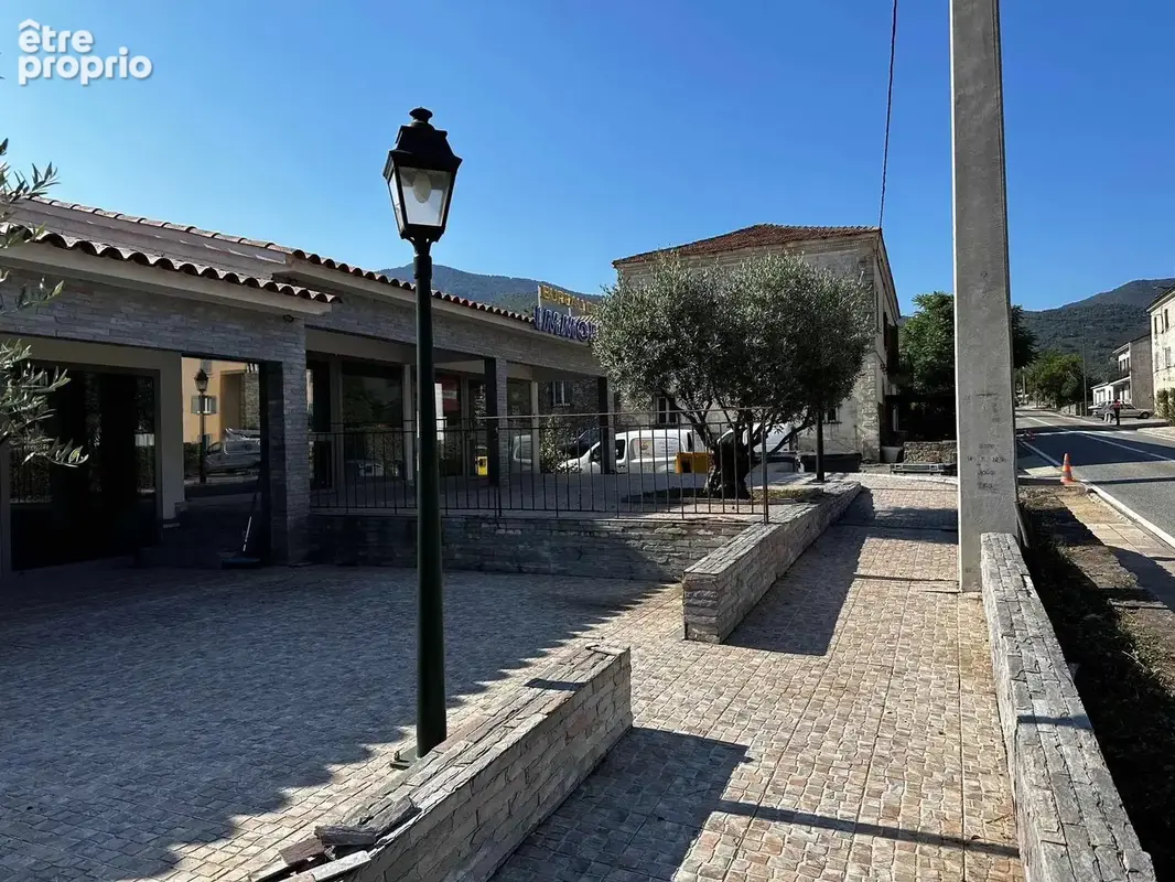 Photo Terrain à Castello-Di-Rostino au prix de 450 000€