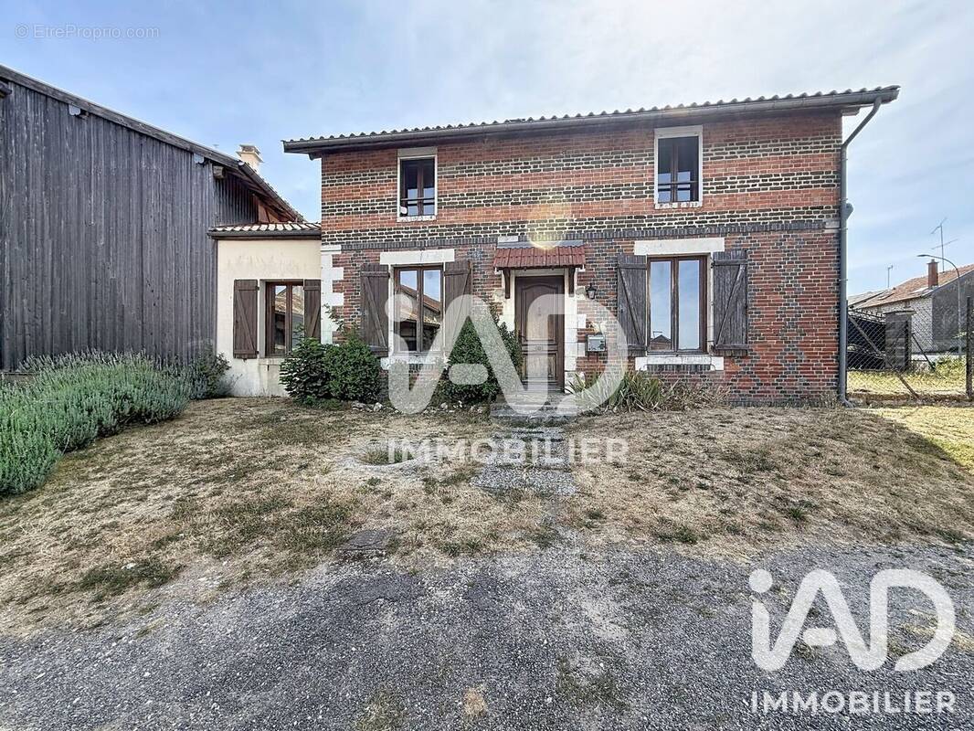 Photo 1 - Maison à VERRIERES