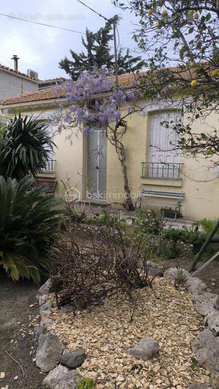Charmante maison des années 1920 avec double terrasse en vente à découvrir ! - photo 22
