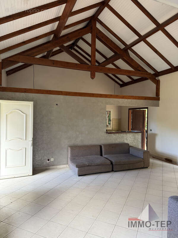 Maison à LAMENTIN