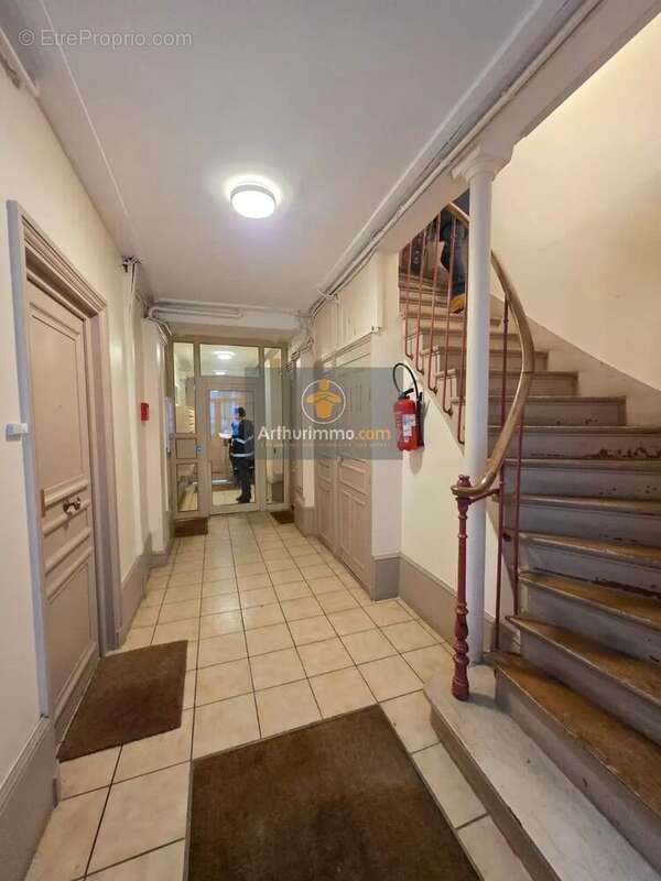 Appartement à PARIS-18E