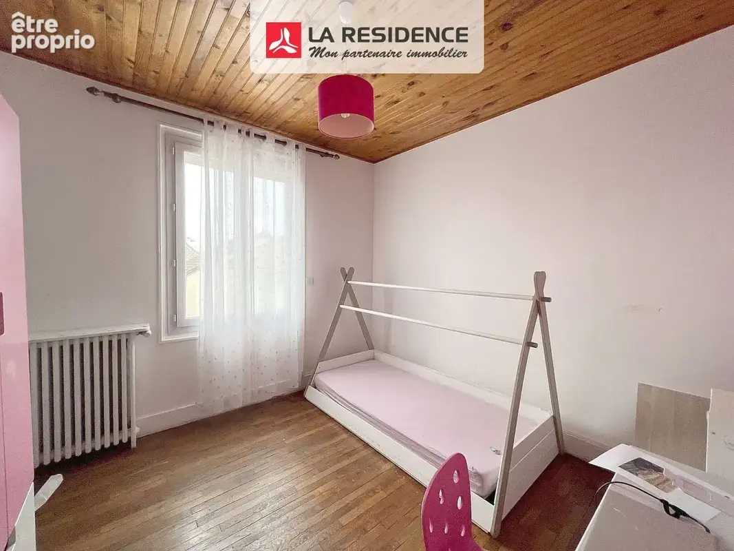 Maison 160 m² à Stains  - photo 8