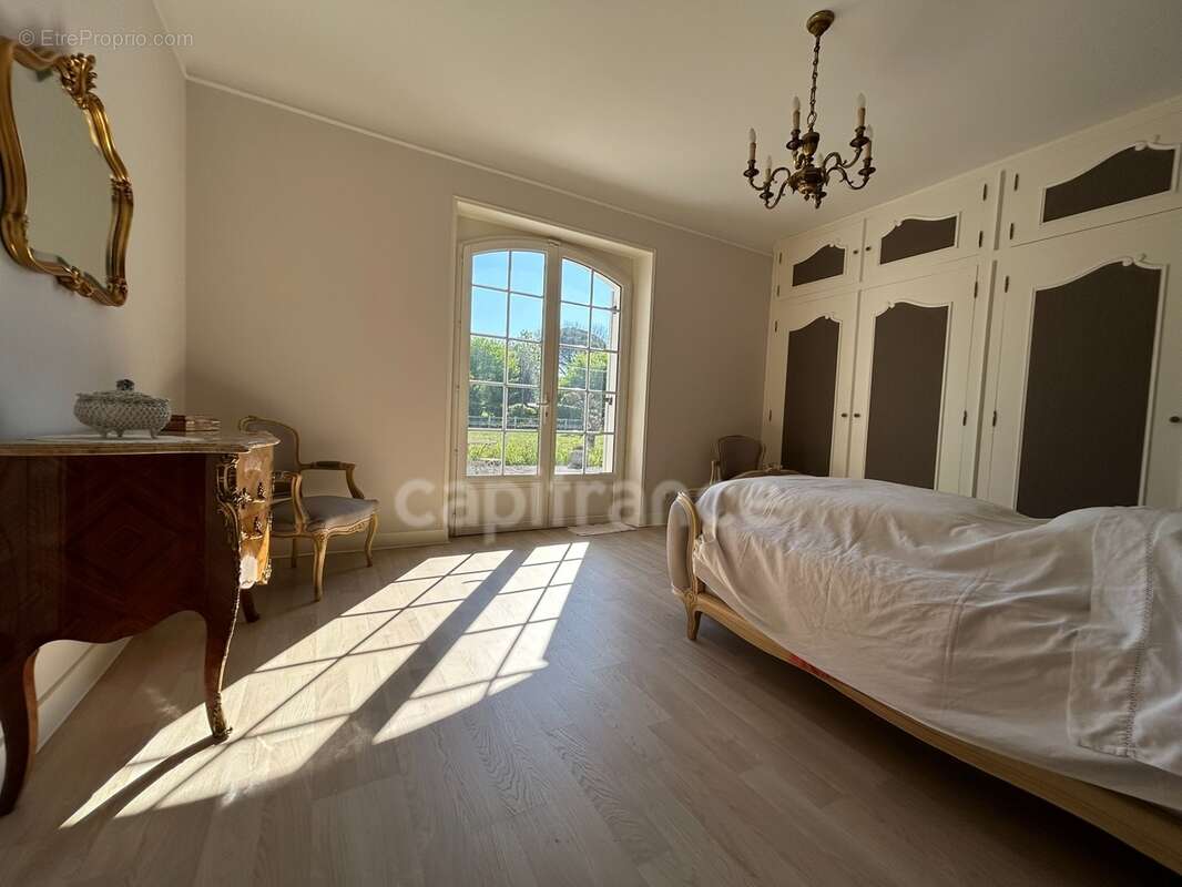 Maison à vendre 7 pièces THIVIERS (24)252m² sur plus de 5000m² de terrain - photo 11