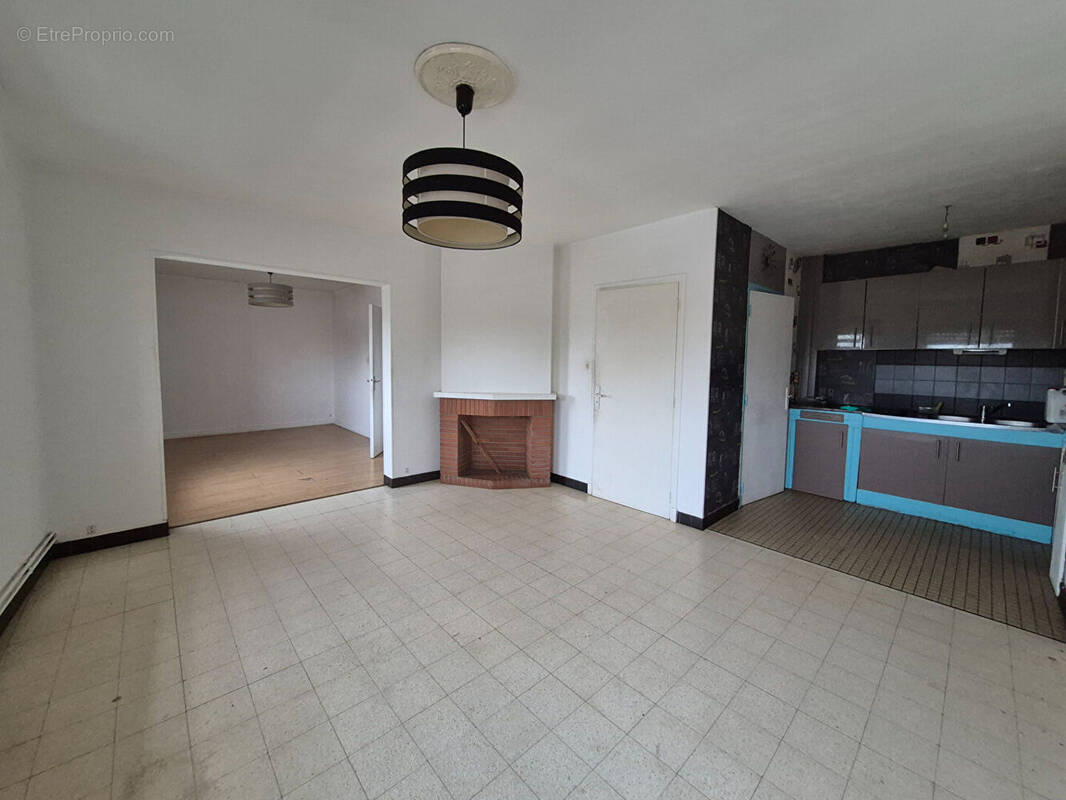 Appartement à SAINT-MARTIN-AU-LAERT