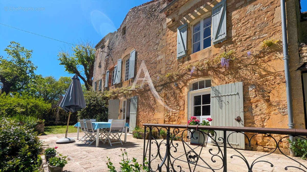 Ancien presbytère du XVe siècle - photo 3