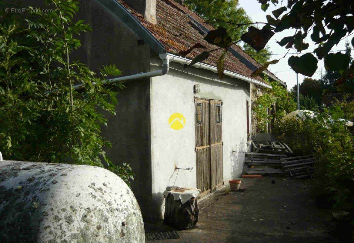 Maison à DUN-LE-PALESTEL