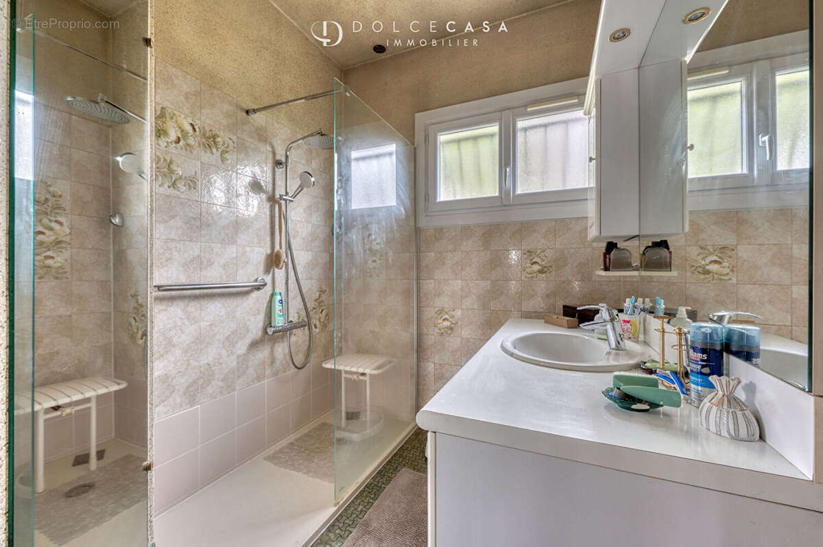 Maison à BRY-SUR-MARNE