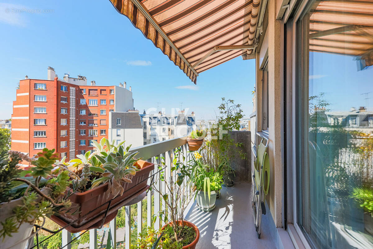 Appartement à PARIS-18E