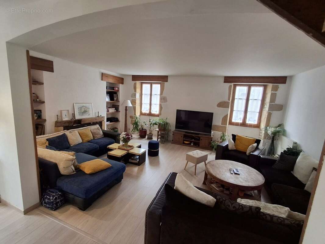 Maison à MONPAZIER